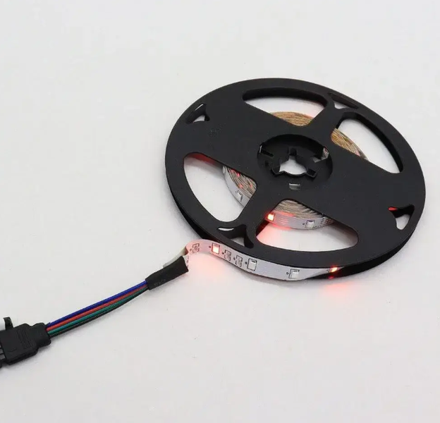 Светодиодная лента RGB (диод SMD 3528) с пультом управления и блоком питания, 5 метров 0230 фото