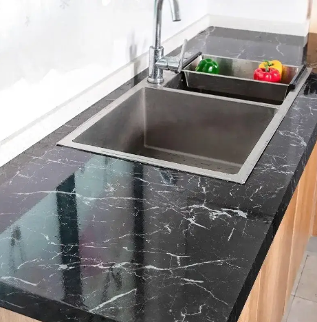 Плівка самоклейна для кухні 5 м x 60 см, Чорна мармурова 0530 фото