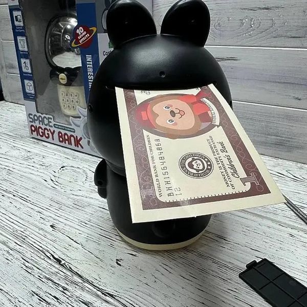 Копілка космонавт Space Piggy Bank BLACK для зберігання грошей і мрій у космічному стилі 0779 фото