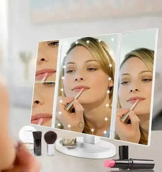 Дзеркало потрійне з Led підсвічуванням Superstar Magnifying Mirror 0843 фото