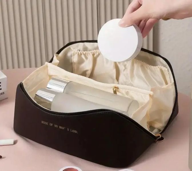 Косметичка MAKE UP BAG BLACK для зберігання косметичних засобів та аксесуарів у стильному дизайні 0789 фото