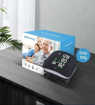 Автоматический тонометр на запястье Blood Pressure Monitor с памятью на 99 замеров 0758 фото